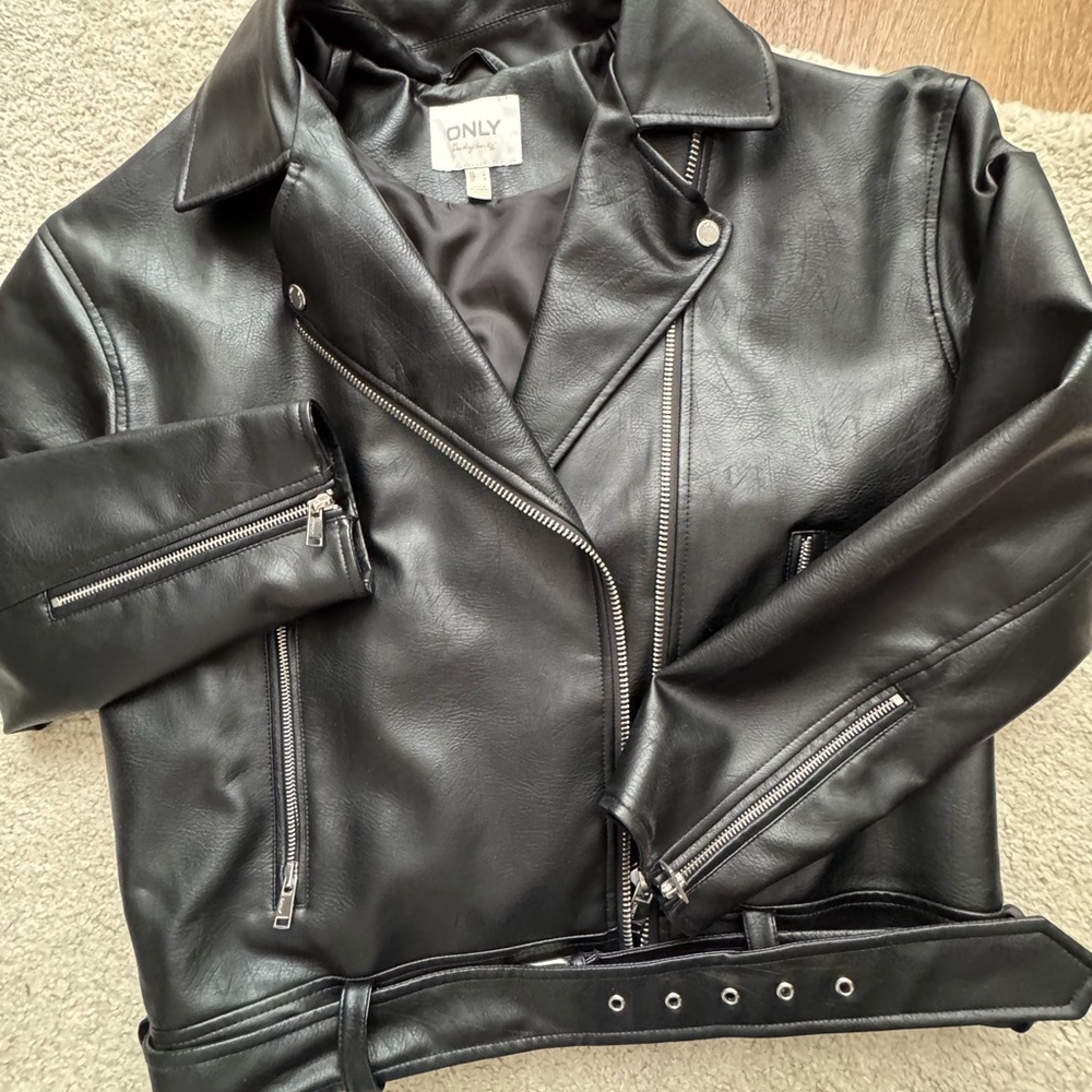 Black Leather Jacket - Picture 3 of 5